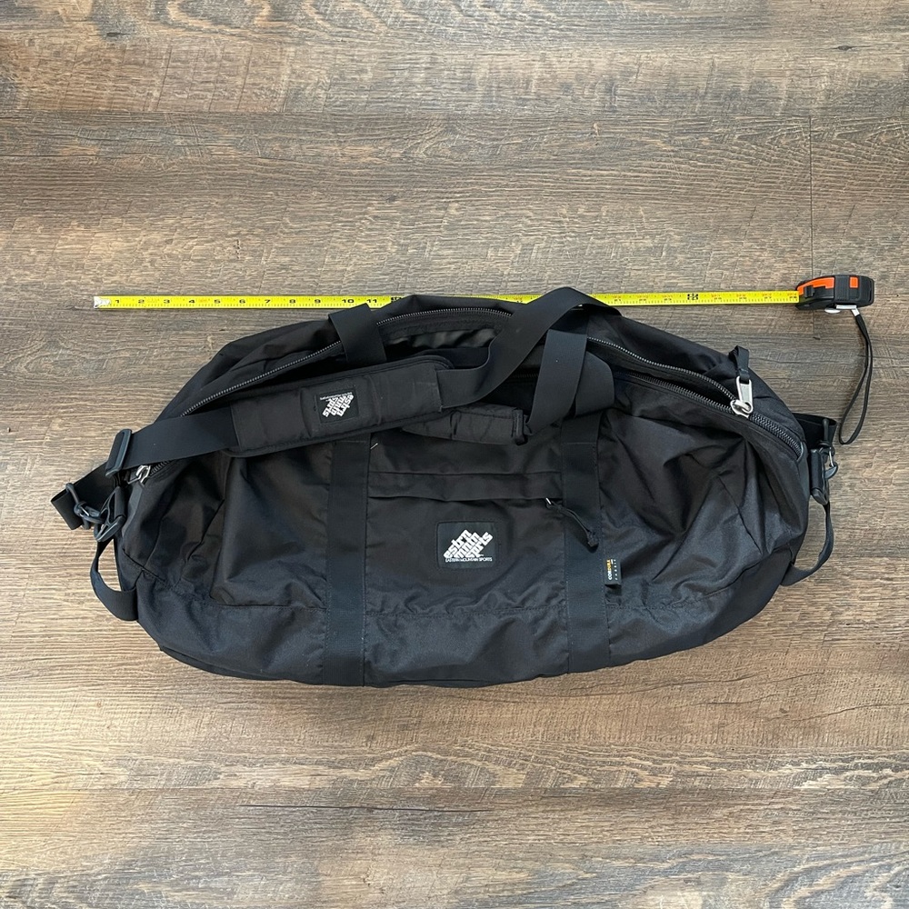 Black-on-black medium EMS duffle bag